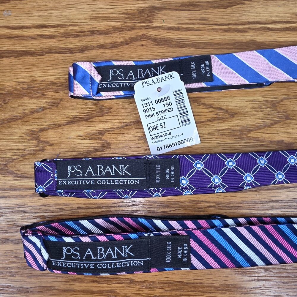 Jos A Bank 3 Bow Ties - Picture 9 of 9